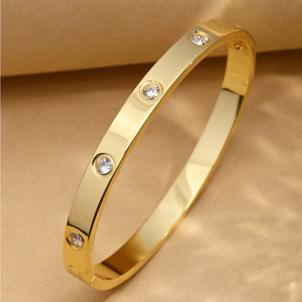 Gold Zirconium Bracelet